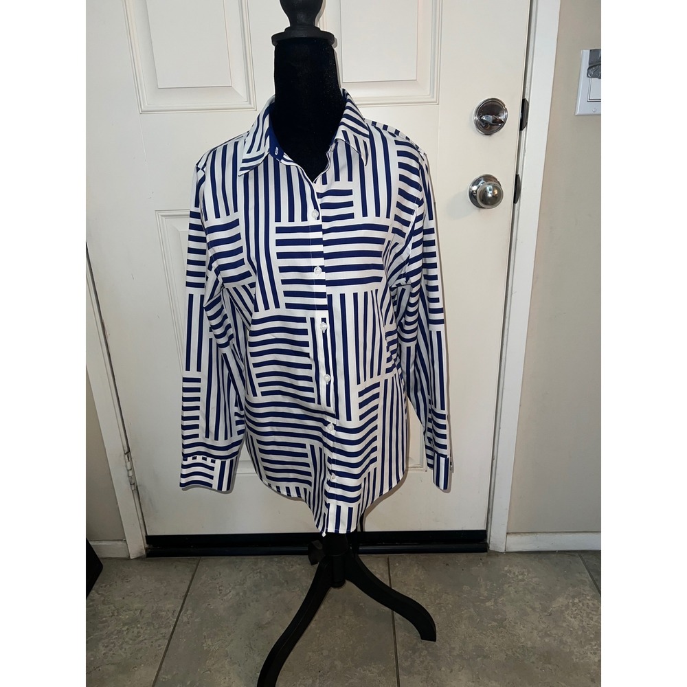 Chico's No-Iron Blue White Geometric Striped Button Down Shirt Blouse Size 1